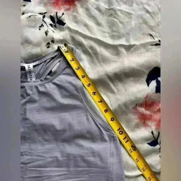 Athleta ‎ Racerback Tank Silver/Grey Women’s Small - Picture 5 of 9